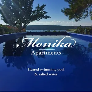 Appartement Apartments Monika & Breakfast Baskets 236, Punat